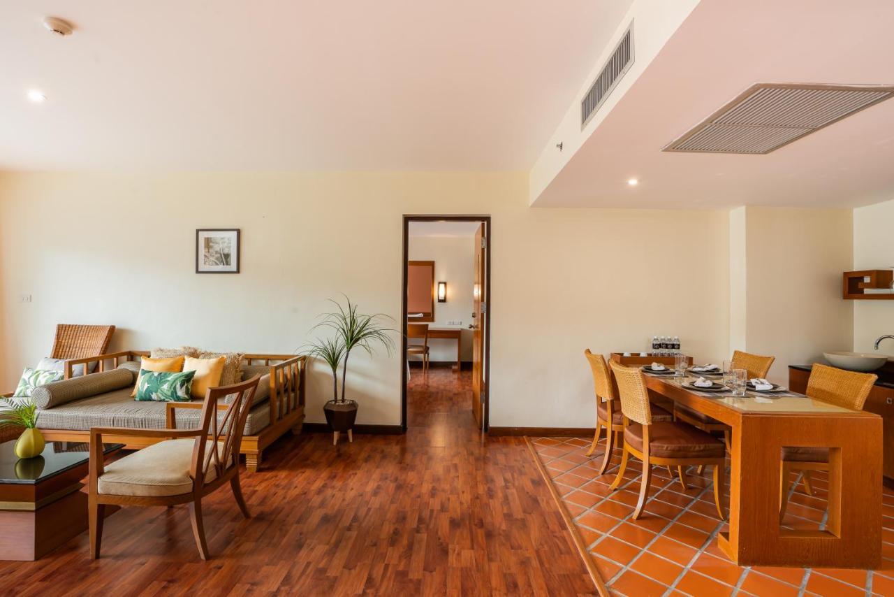 Naithonburi Beach Resort - Sha Extra Plus Exterior foto