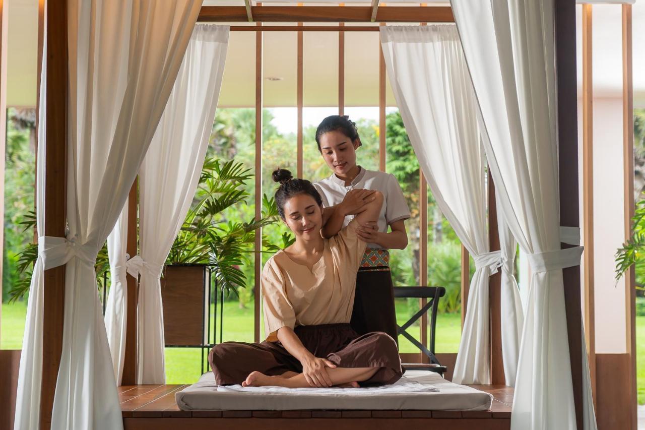 Naithonburi Beach Resort - Sha Extra Plus Exterior foto