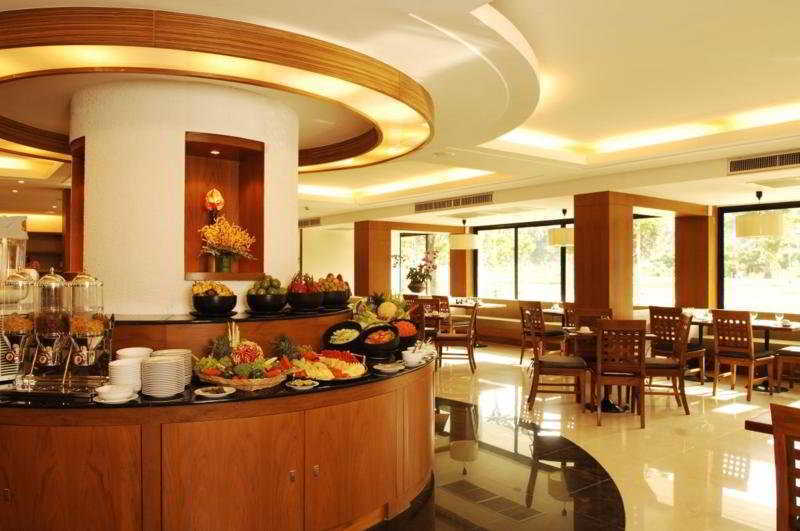 Naithonburi Beach Resort - Sha Extra Plus Exterior foto