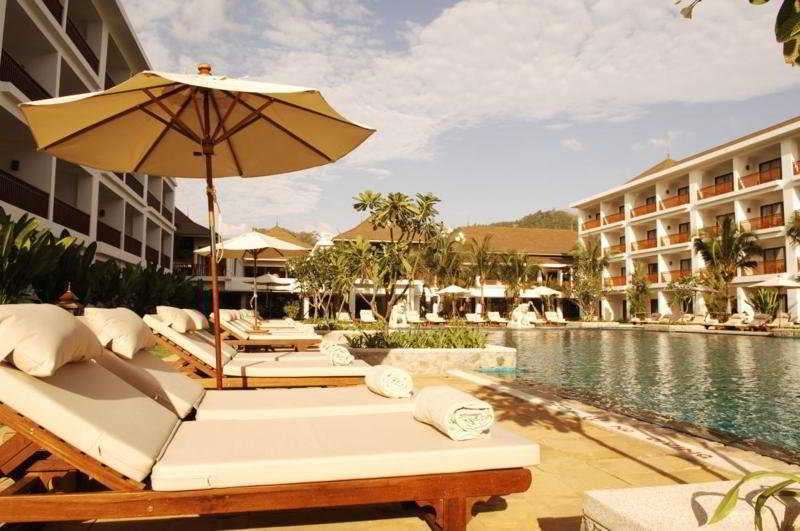 Naithonburi Beach Resort - Sha Extra Plus Exterior foto