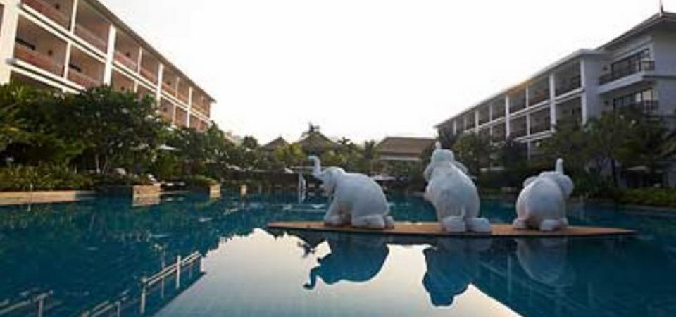 Naithonburi Beach Resort - Sha Extra Plus Exterior foto